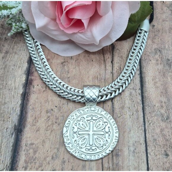 NWOT Silver Tone & Black Cord Pendant Necklace Collar Length 20" Celtic Cross - Picture 1 of 10